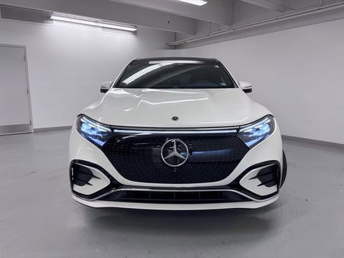 Certified 2023 Mercedes-Benz EQS 580 4MATIC SUV image 5