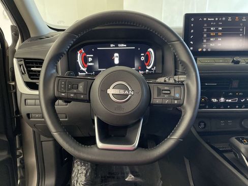 Certified 2024 Nissan Rogue SL w/ SL Premium Package image 31