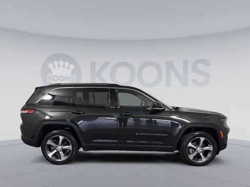 Used 2023 Jeep Grand Cherokee Limited AWD/4WD image 8