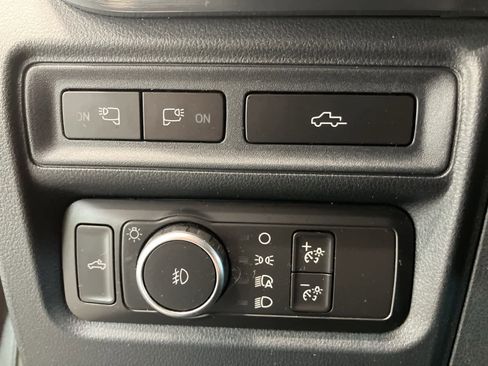 Used 2021 Ford F150 Lariat w/ Equipment Group 502A High image 19