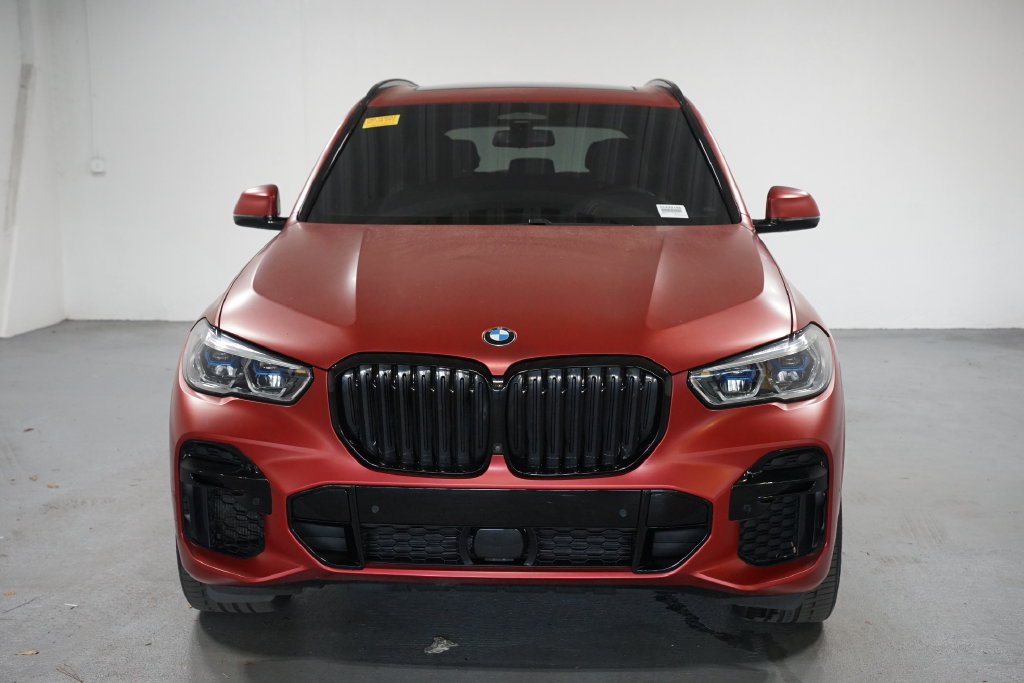 Used 2022 BMW X5 M50i w/ Executive Package AWD/4WD image 2