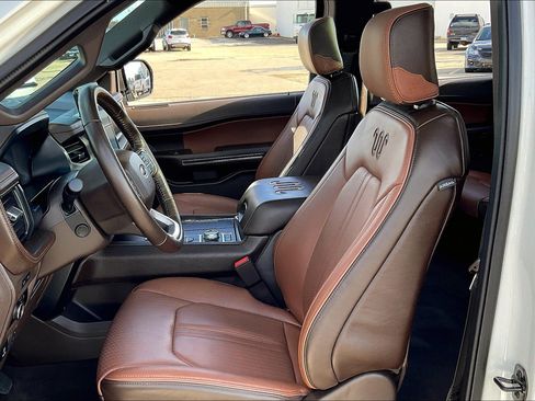Used 2023 Ford Expedition Max King Ranch AWD/4WD image 16