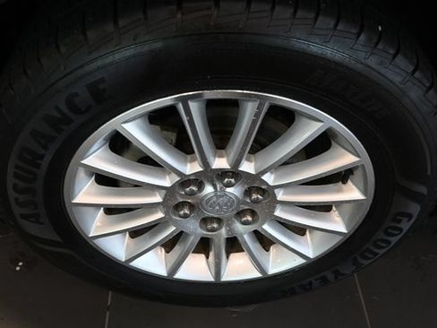 Used 2012 Buick Enclave Leather AWD/4WD image 29