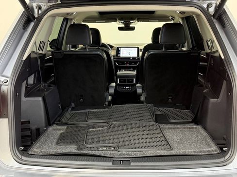 Used 2024 Volkswagen Atlas SEL image 11