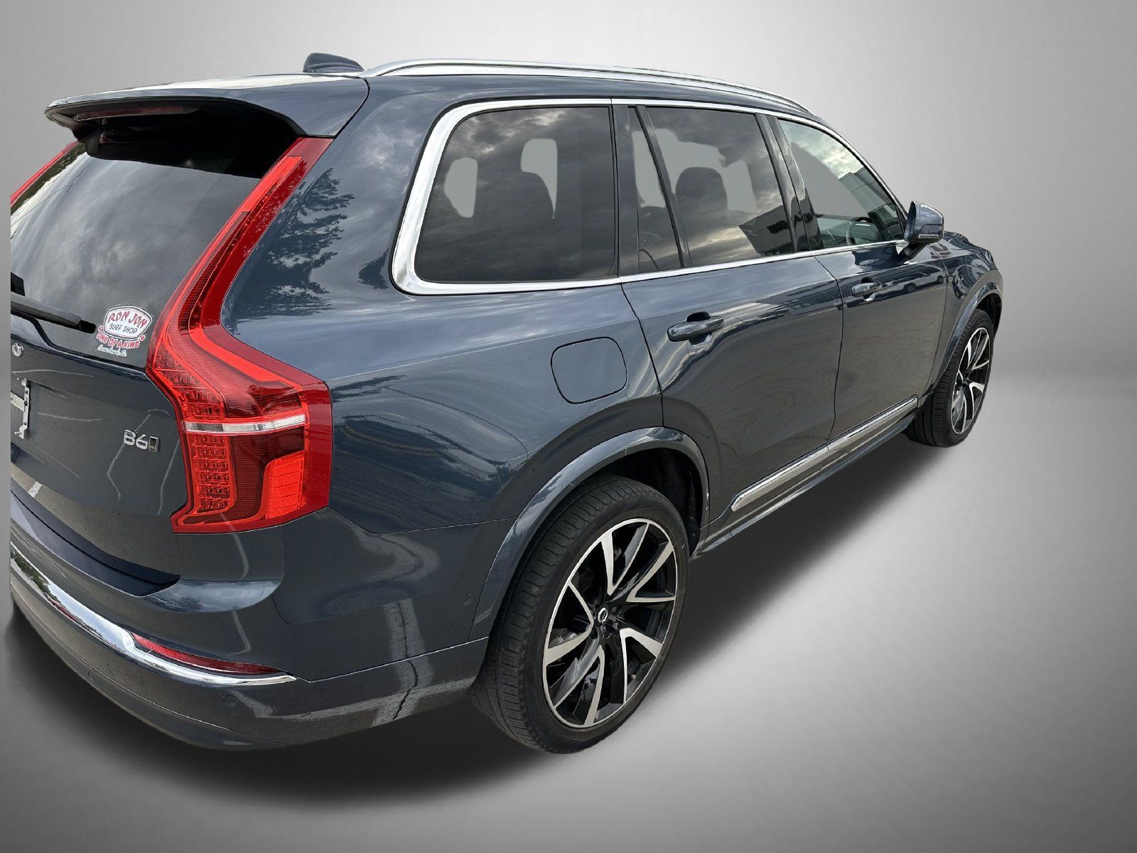 Used 2023 Volvo XC90 B6 Plus w/ Protection Package AWD/4WD image 3