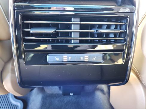 Used 2026 Land Rover Range Rover Sport SE AWD/4WD image 26