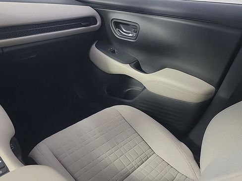 Certified 2023 Honda HR-V LX image 22