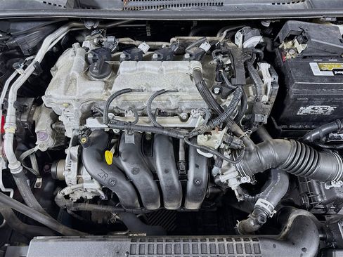 Used 2020 Toyota Corolla LE image 38