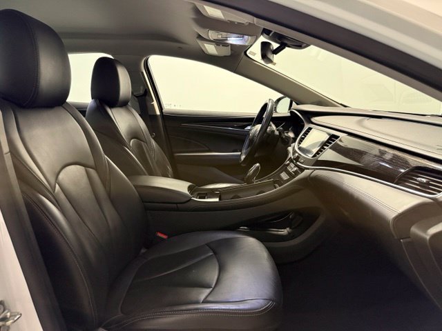 Used 2019 Buick LaCrosse Premium w/ Driver Confidence Package II FWD image 28