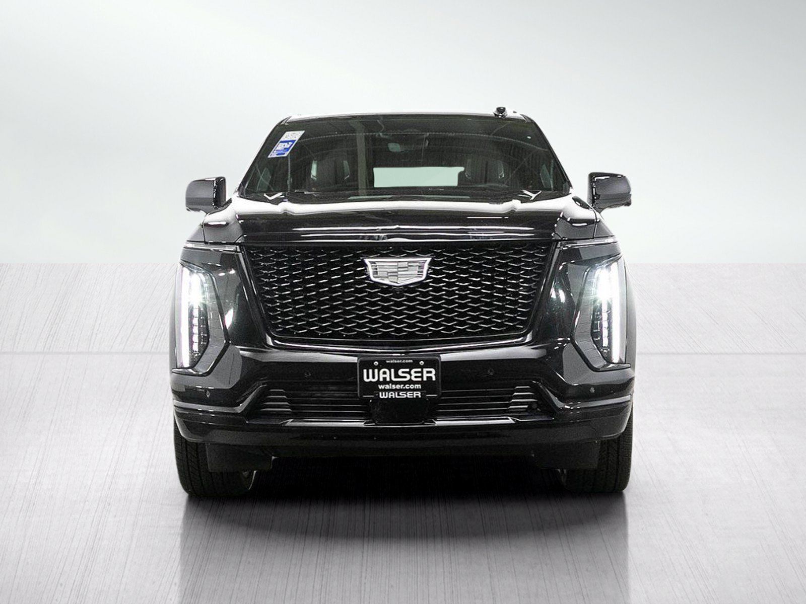 Used 2025 Cadillac Escalade Sport Platinum w/ LPO, ONYX Package AWD/4WD image 8