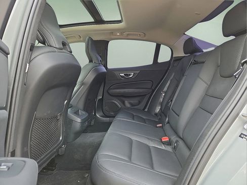 Used 2024 Volvo S60 B5 Plus w/ Climate Package image 15