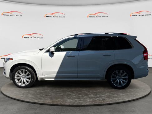 Used 2018 Volvo XC90 T6 Momentum w/ Momentum Plus Package AWD/4WD image 7