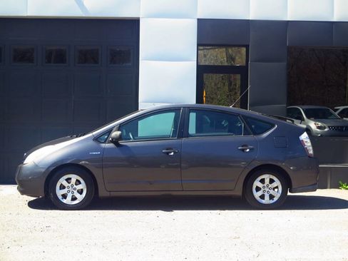 Used 2009 Toyota Prius FWD image 2