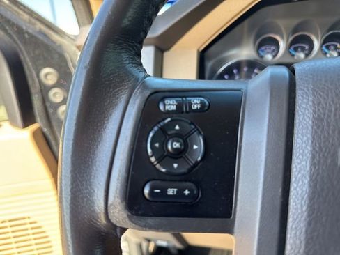 Used 2013 Ford F250 Lariat image 17