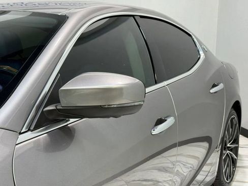 Used 2019 Maserati Ghibli S Q4 AWD/4WD image 11