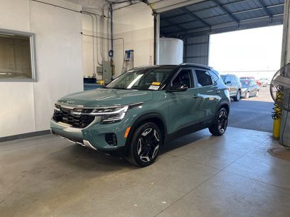 Used 2025 Kia Seltos SX