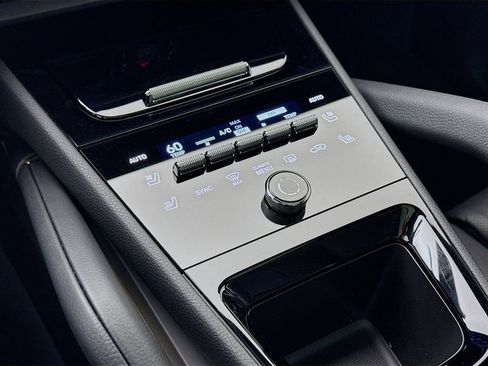 New 2026 Porsche Cayenne S image 24