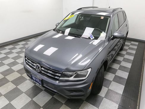 Used 2021 Volkswagen Tiguan SE w/ Panoramic Sunroof Package AWD/4WD image 7