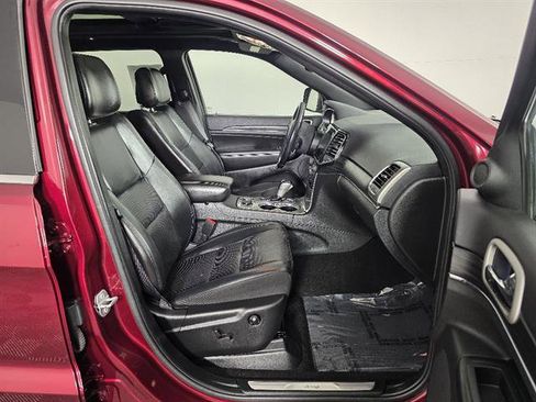 Used 2021 Jeep Grand Cherokee Limited w/ Luxury Group II AWD/4WD image 15