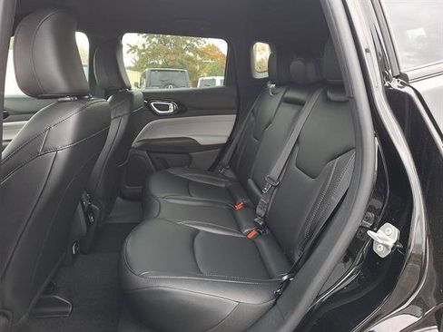 New 2026 Jeep Compass Limited image 7