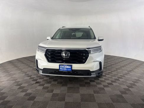 Certified 2025 Honda Pilot Elite image 4