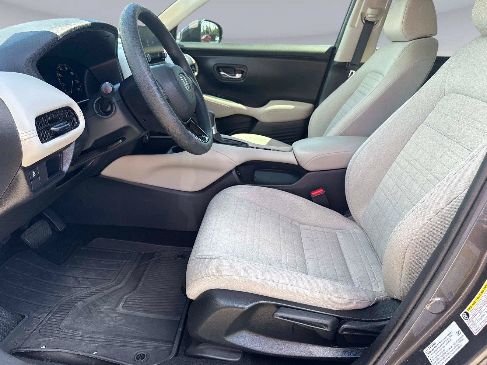 Certified 2025 Honda HR-V LX image 18