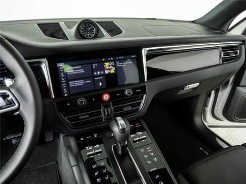 New 2026 Porsche Macan S AWD/4WD image 13