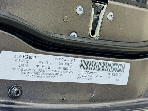 Used 2015 Chrysler 300 Limited w/ Driver Convenience Group image 29