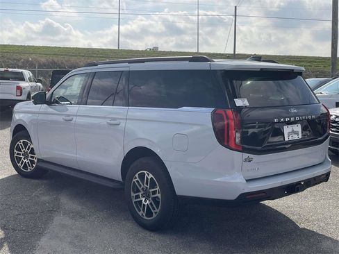New 2026 Ford Expedition Max Active image 5