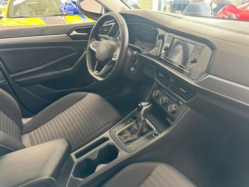 Used 2024 Volkswagen Jetta S image 33