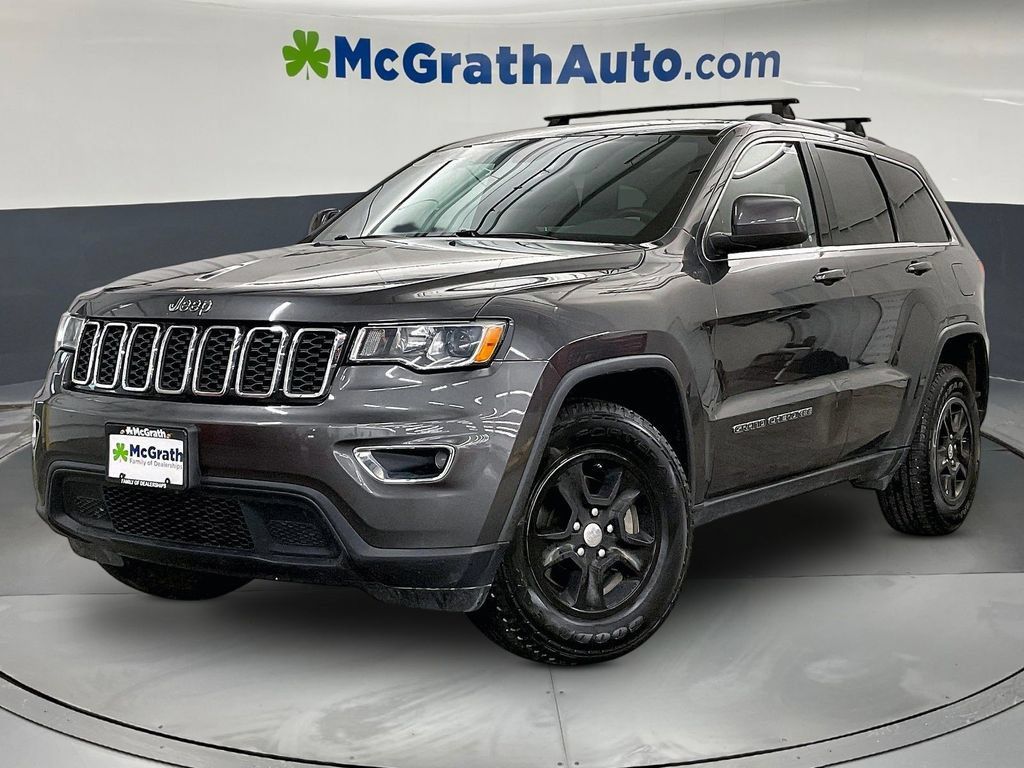 Used 2017 Jeep Grand Cherokee Laredo w/ Quick Order Package 23E AWD/4WD image 2