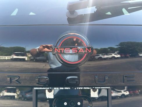 Used 2025 Nissan Rogue SV w/ Rock Creek Premium Package AWD/4WD image 6