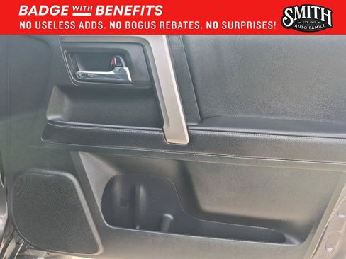 Used 2017 Toyota 4Runner SR5 Premium AWD/4WD image 10