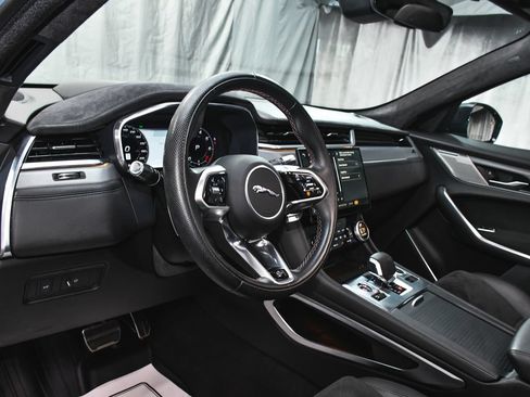 Used 2022 Jaguar F-PACE SVR AWD/4WD image 22