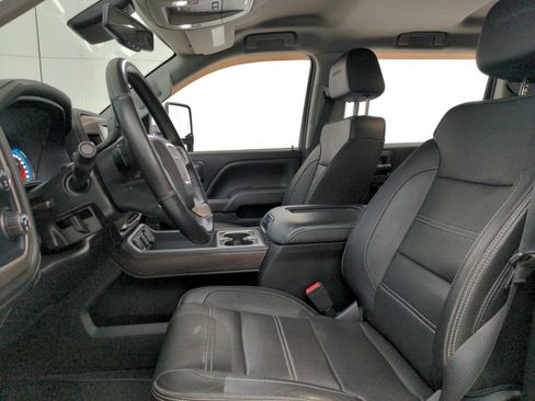 Used 2019 GMC Sierra 3500 Denali AWD/4WD image 17