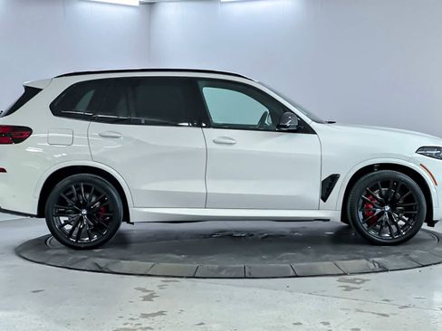 Used 2026 BMW X5 xDrive40i w/ M Sport Package AWD/4WD image 8