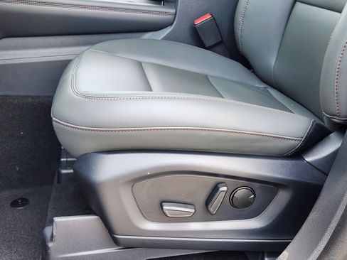 New 2026 Ford Explorer Active w/ Active Comfort Package RWD image 17