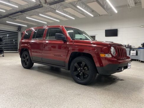 Used 2015 Jeep Patriot Sport w/ Power Value Group image 3
