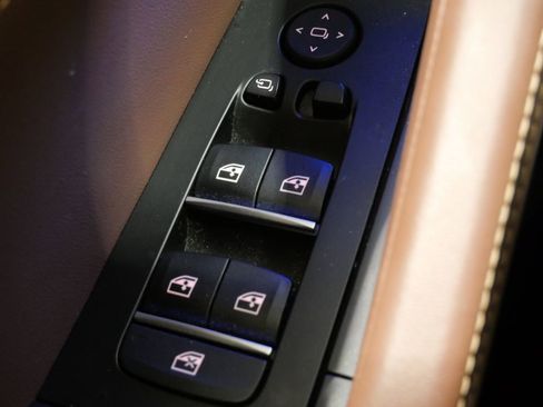 Used 2022 BMW X6 M50i w/ Executive Package image 14