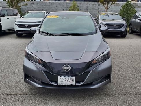 Certified 2025 Nissan Leaf S FWD image 9