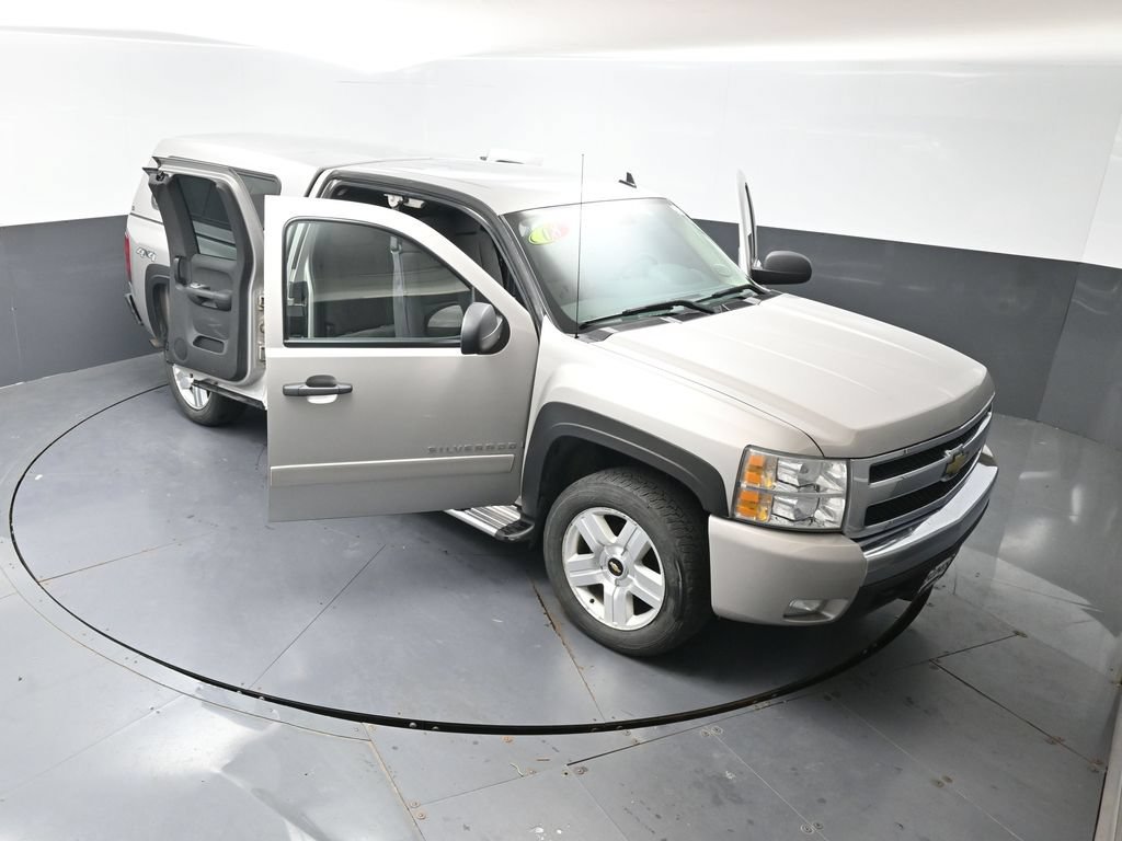 Used 2008 Chevrolet Silverado 1500 LT w/ All Star Edition AWD/4WD image 55