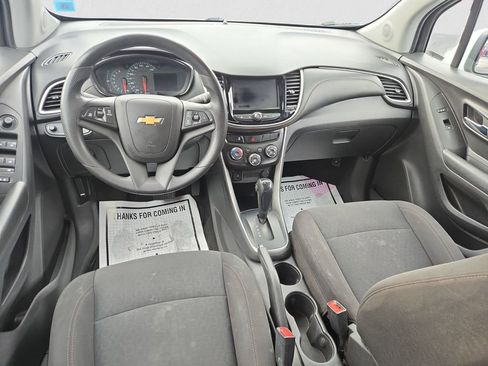 Used 2022 Chevrolet Trax LS w/ Tint and Cruise Package image 11