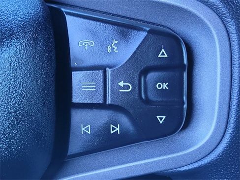 Certified 2025 Ford Bronco Big Bend image 9