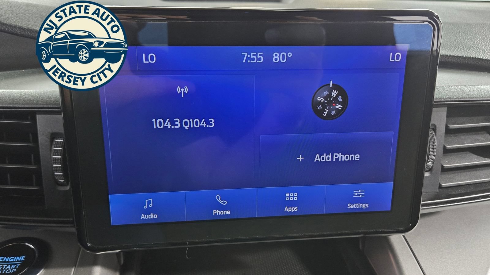 Used 2022 Ford Explorer XLT AWD/4WD image 8