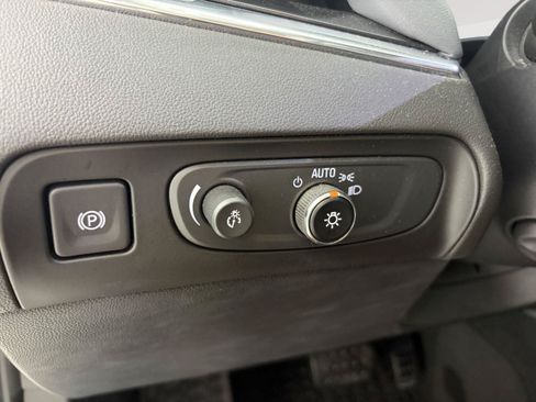Used 2019 Buick Enclave Premium AWD/4WD image 15