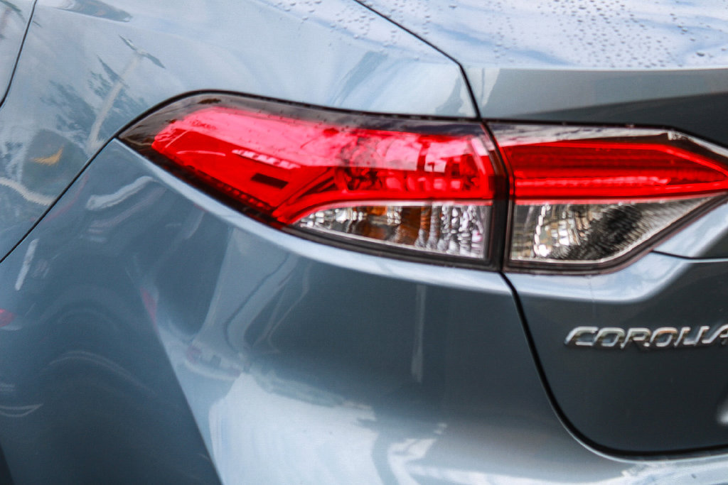 Used 2026 Toyota Corolla LE FWD image 7