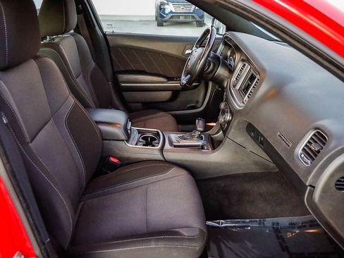 Used 2022 Dodge Charger SXT image 17