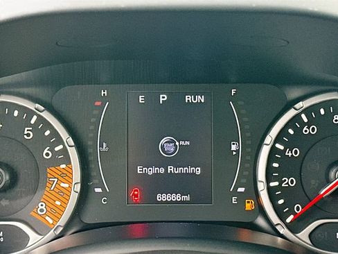 Used 2021 Jeep Renegade Sport w/ Sport Appearance Group image 12