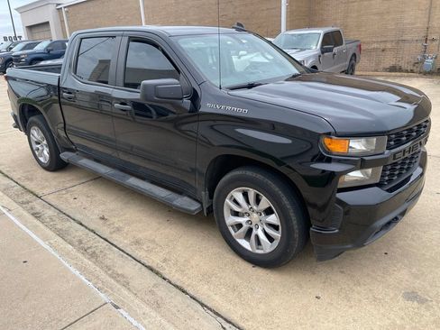 Used 2020 Chevrolet Silverado 1500 Custom w/ Custom Value Package RWD image 8