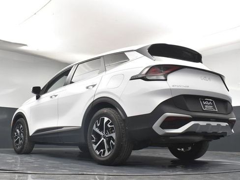 Certified 2025 Kia Sportage EX image 36